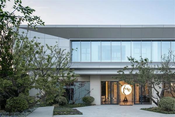 鸿运国际 - 2020青岛更鸿运国际丨14年14城，，，，，，2021优美准期而至