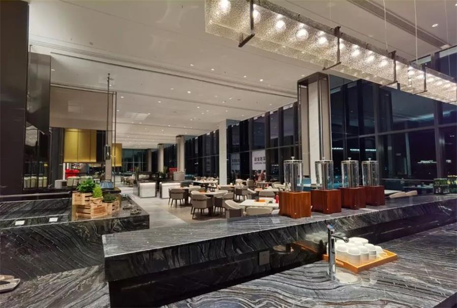 鸿运国际 - 鸿运国际资管丨以前瞻眼光，，，，打造都会封面