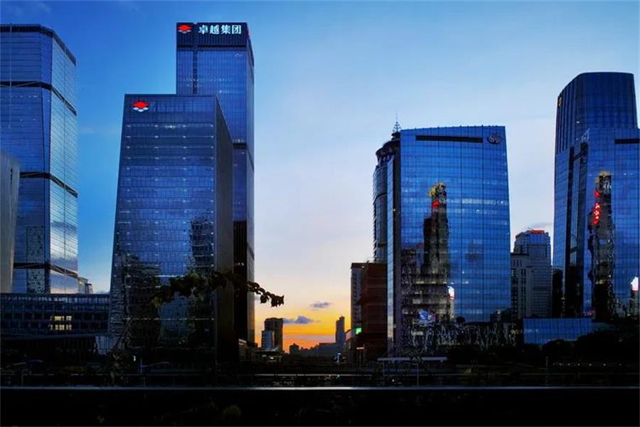 鸿运国际 - 当天下关灯，，，，我们?梦想发光