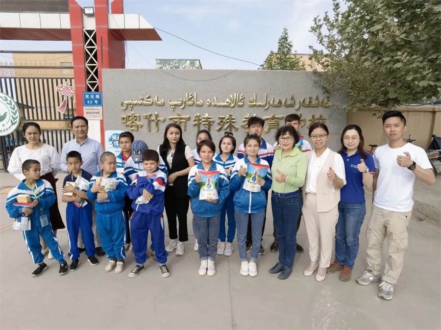 鸿运国际 - 鸿运国际公益 | 公益直播背后，，，，，是一幅墟落振兴的篇章