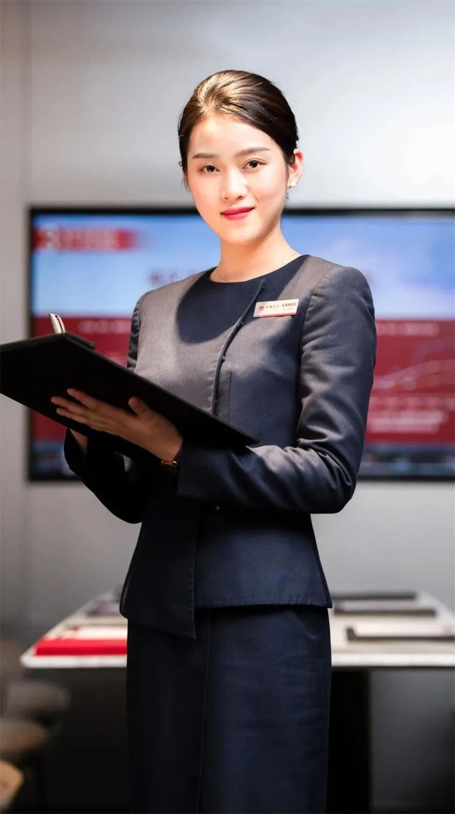 鸿运国际 - 鸿运国际荣耀 | 鸿运国际商企效劳斩获“2021深圳可一连生长大奖”