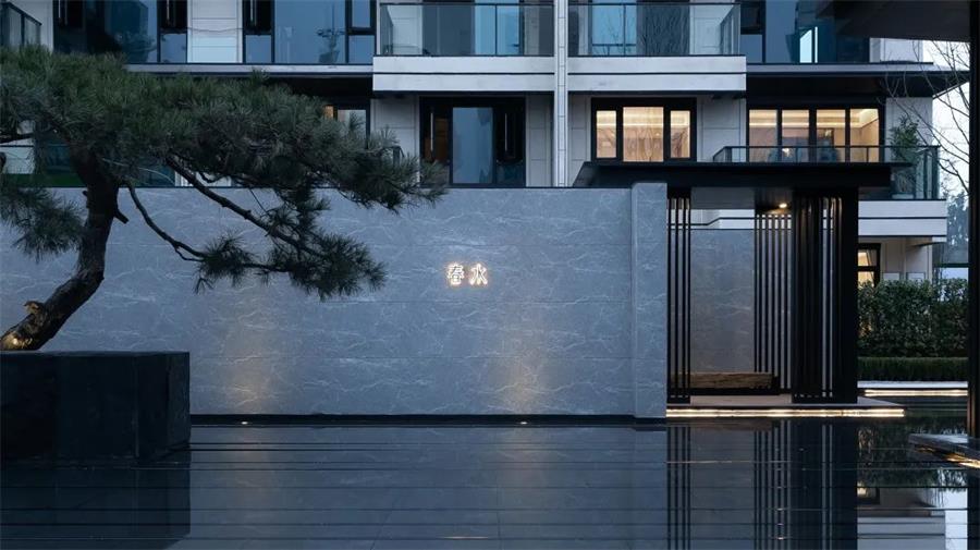 鸿运国际 - 鸿运国际荣耀 | 五子录取！鸿运国际荣膺地产金融立异峰会五项大奖