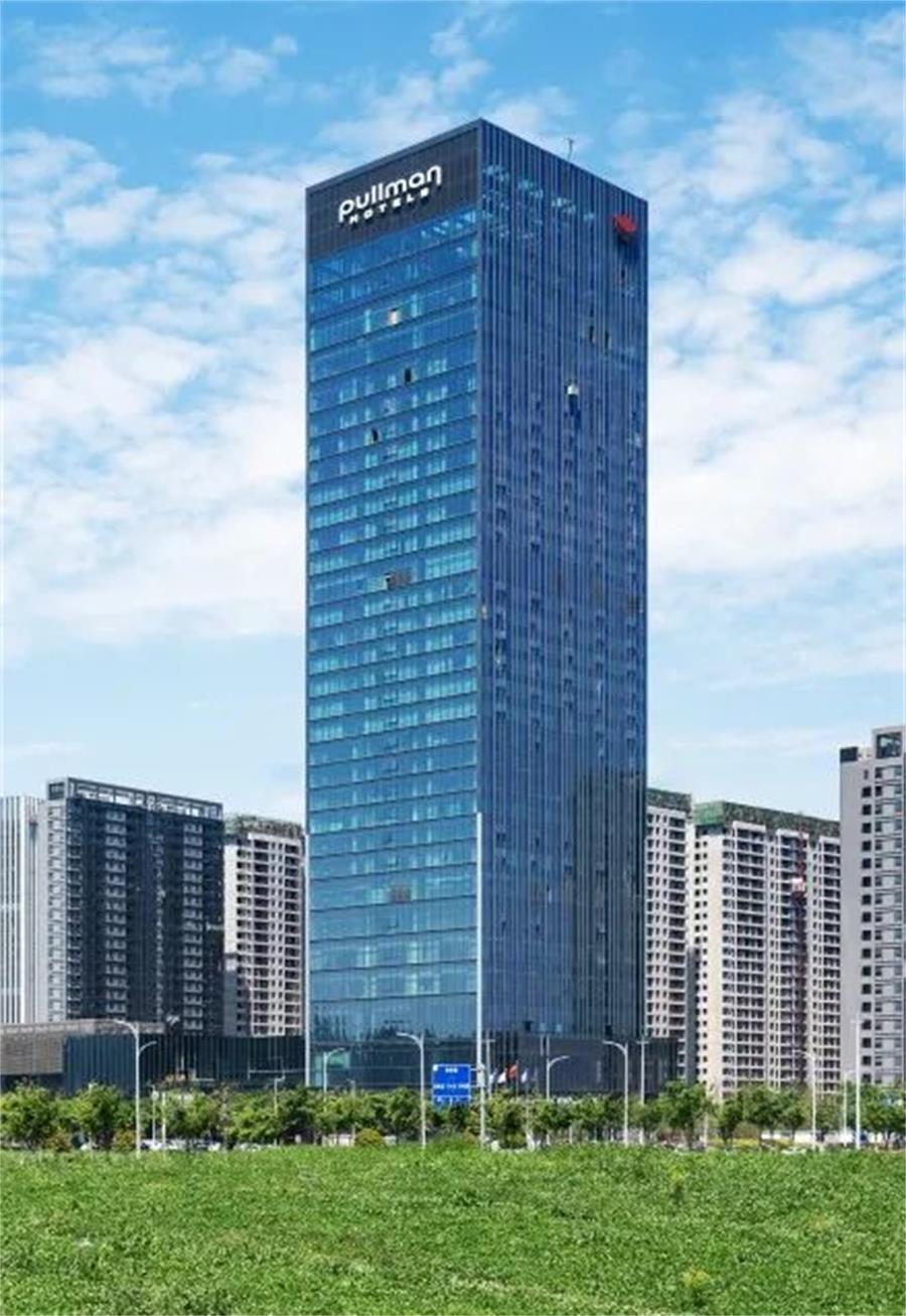 鸿运国际 - 鸿运国际荣耀 | 鸿运国际实力荣膺“年度都会运营规范企业”