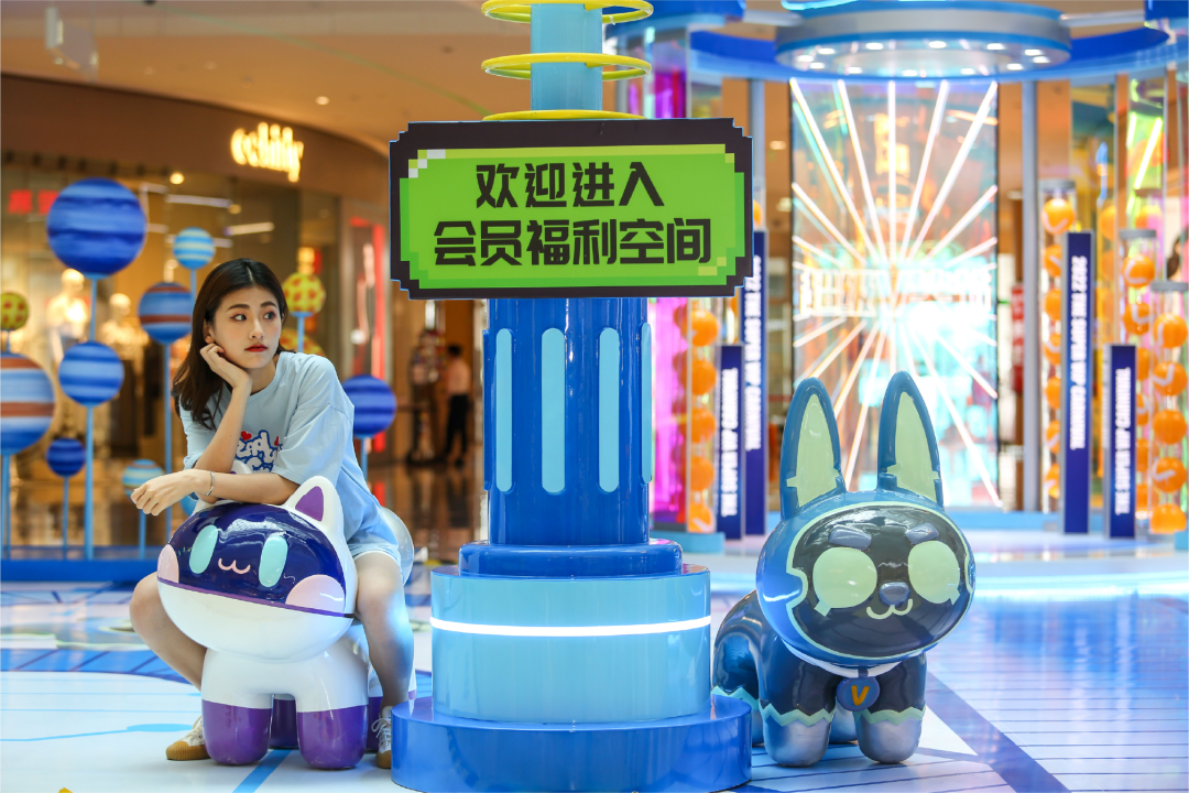 鸿运国际 - 鸿运国际商业&卓悦中心荣登“中购联购物中心行业2022年度专业竞争力榜单”