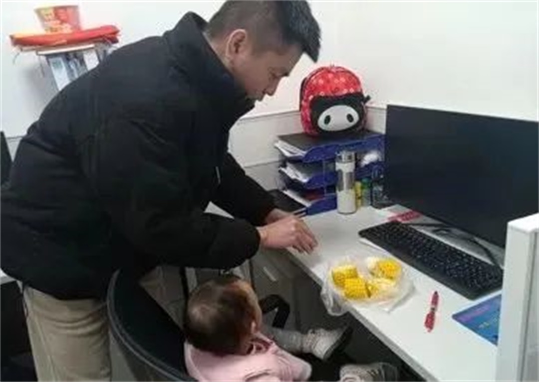 鸿运国际 - 人勤春来早，，，，，奋进正其时！