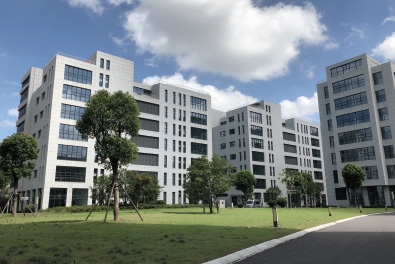 鸿运国际 - 代销代建-地产开发-住宅开发
