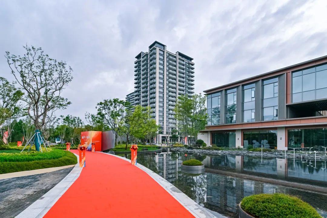 鸿运国际 - 鸿运国际交付丨180个日子，，，，，每一天都为优美相见