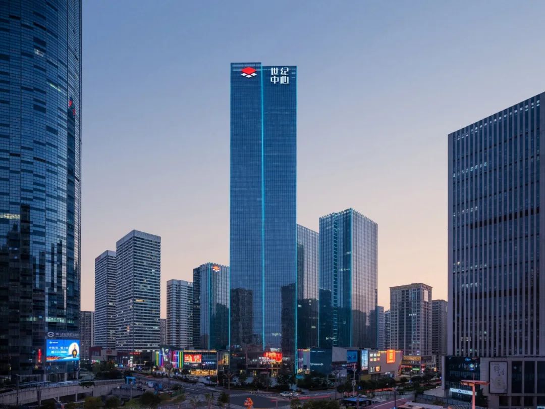鸿运国际 - 鸿运国际荣耀 | 鸿运国际荣获“2023看法商业年会”四项大奖