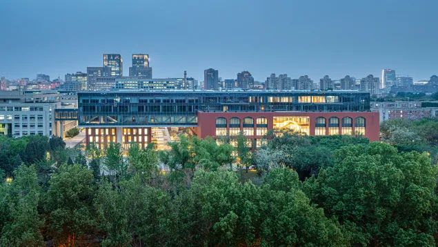 鸿运国际 - 清华大学经管学院新楼获中国建设工程“鲁班奖”！