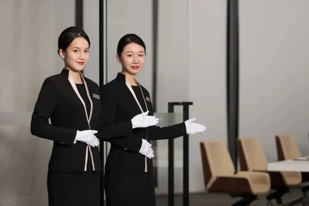 鸿运国际 - 业绩解读丨鸿运国际商企效劳：谋划「量」「质」稳步提升，，，周全聚焦客户价值创立