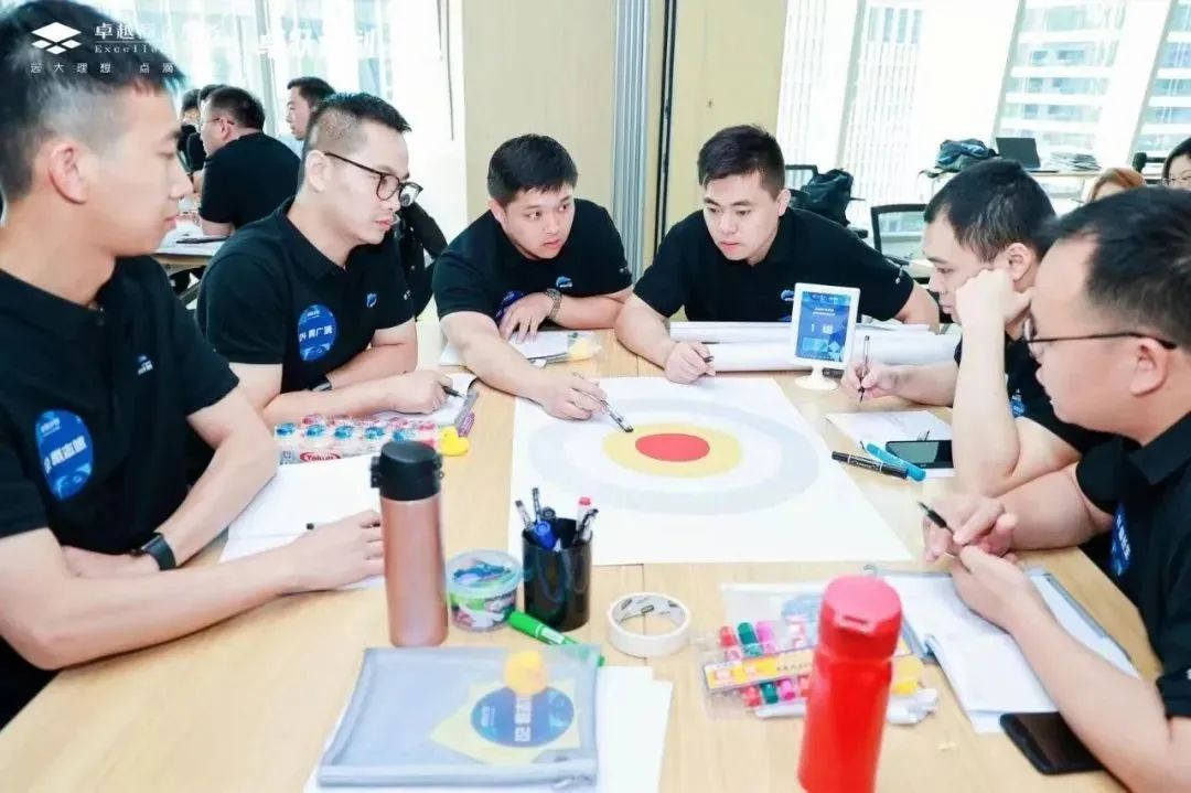 鸿运国际 - 业绩解读丨鸿运国际商企效劳：谋划「量」「质」稳步提升，，，周全聚焦客户价值创立