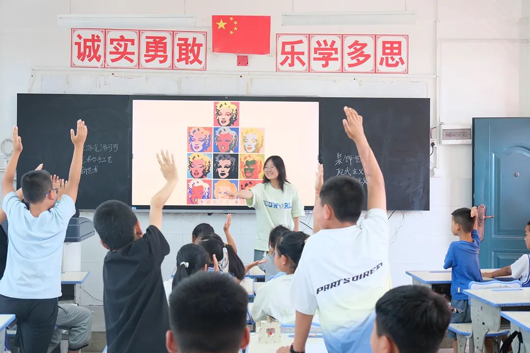 鸿运国际 - 山海深情，，，爱归初心——“鸿运国际心·陇南行”运动圆满落幕