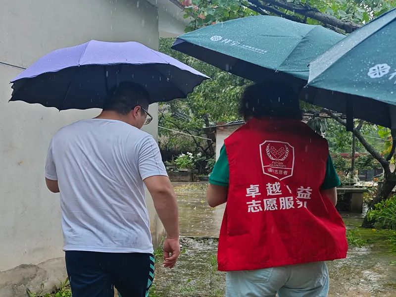 鸿运国际 - 山海深情，，，爱归初心——“鸿运国际心·陇南行”运动圆满落幕